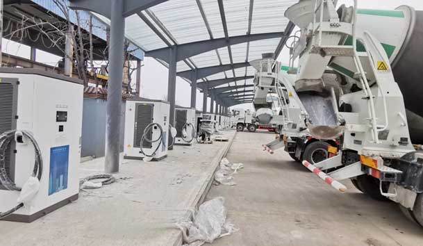 【重卡电动先锋】赢咖娱乐300-400kW重卡充电桩：亮点与应用典范(图5)